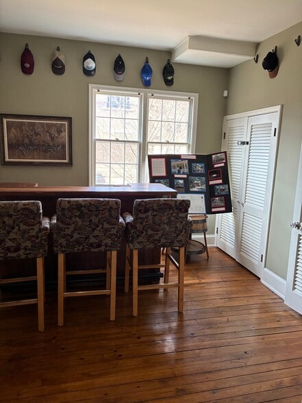 More Photos Of 222 Minnetonka Ave S, Wayzata Storefront Retail Office For Sale