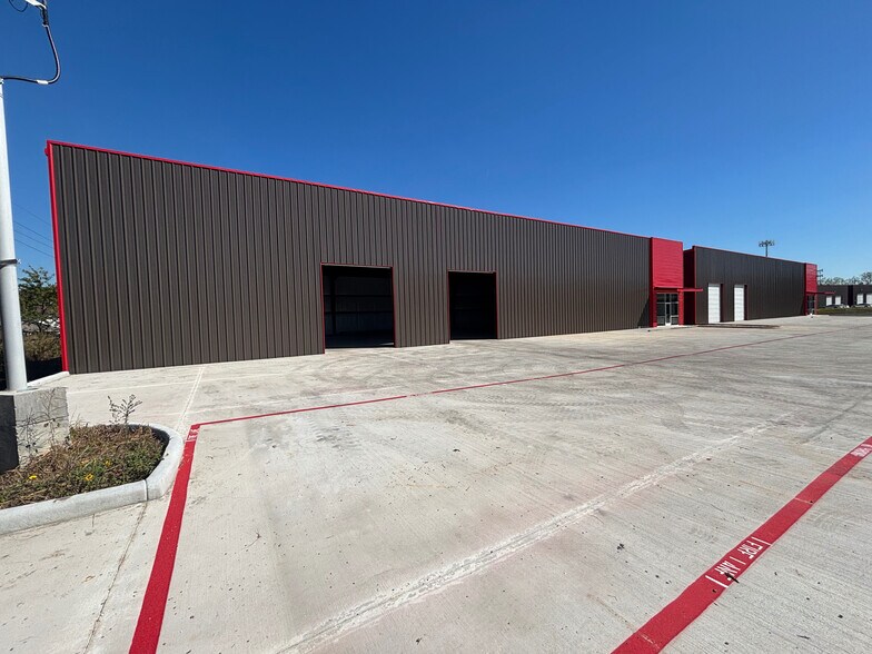 Primary Photo Of 16313 North Fwy, Houston Warehouse For Sale
