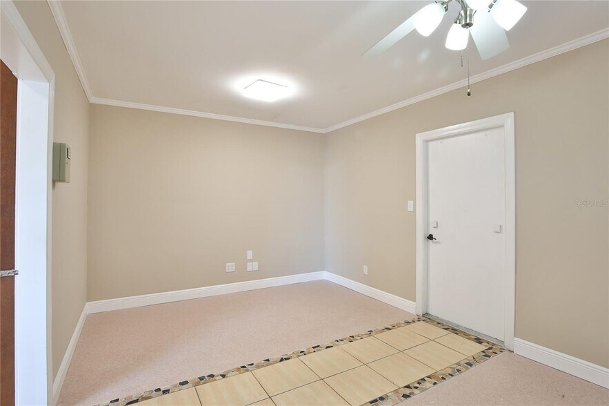 More Photos Of 2430 17th St, Sarasota Freestanding For Sale
