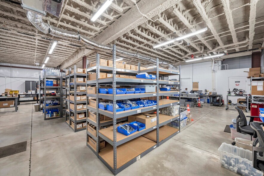 More Photos Of 2090 Sunnydale Blvd, Clearwater Manufacturing For Sale