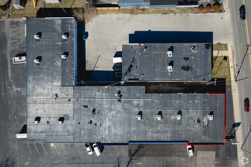 More Photos Of 4441 N Summit St, Toledo Freestanding For Sale