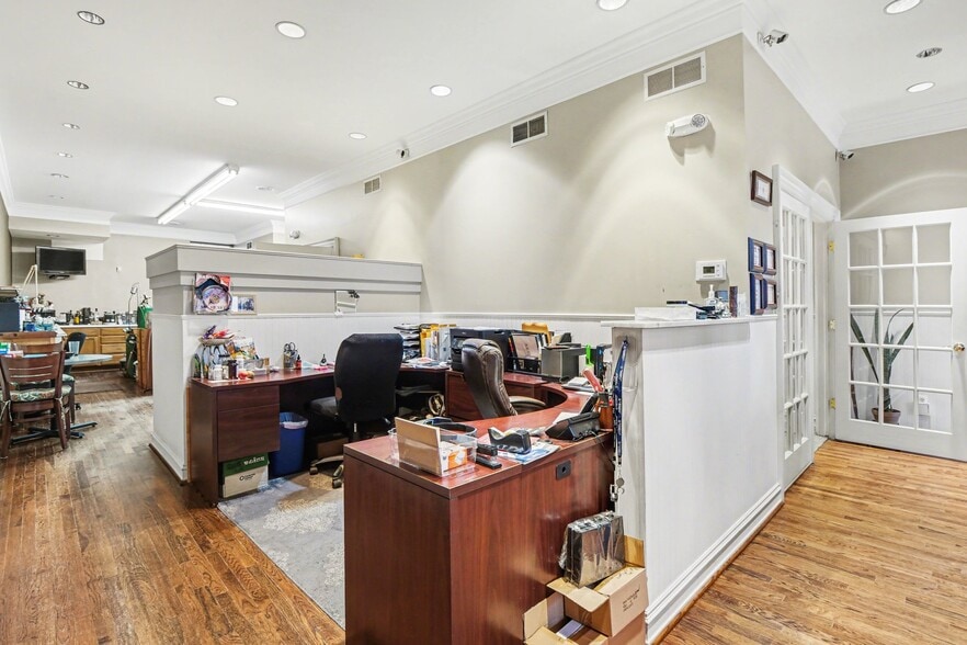 More Photos Of 31 N Washington St, Oxford Storefront Retail Residential For Sale