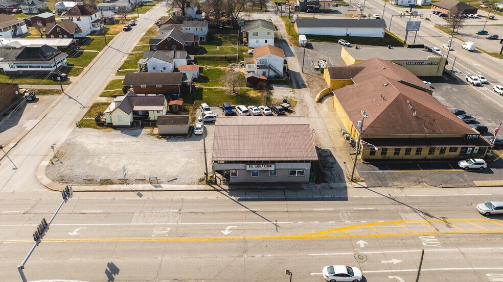 More Photos Of 2006 Camden Ave, Parkersburg Storefront Retail Residential For Sale