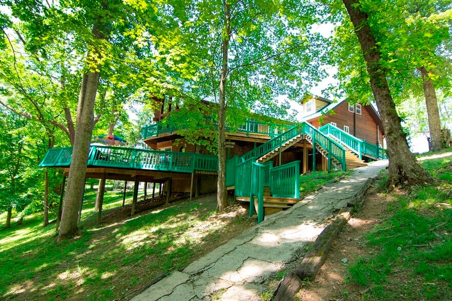 More Photos Of 211 Oscar White rd, Lansing Land For Sale