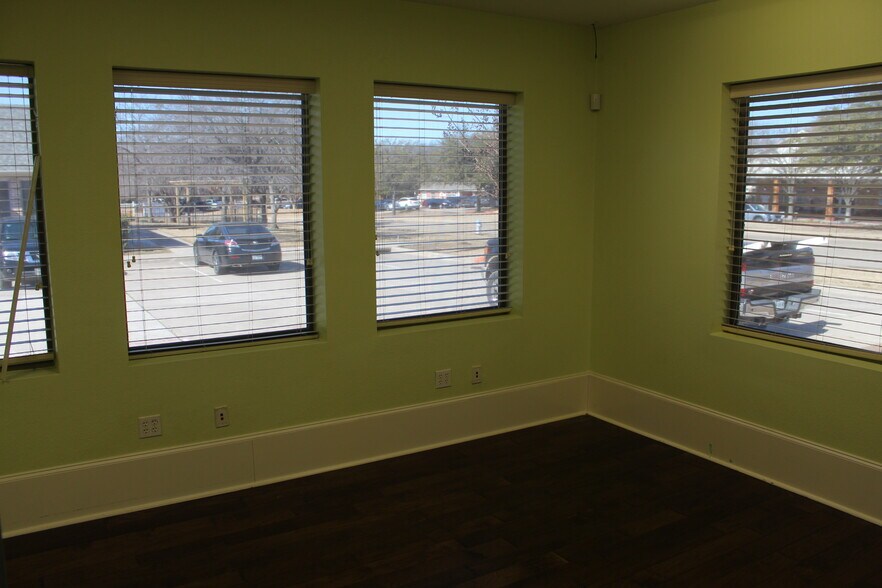 More Photos Of 5208 Village Creek Dr, Plano Office For Lease