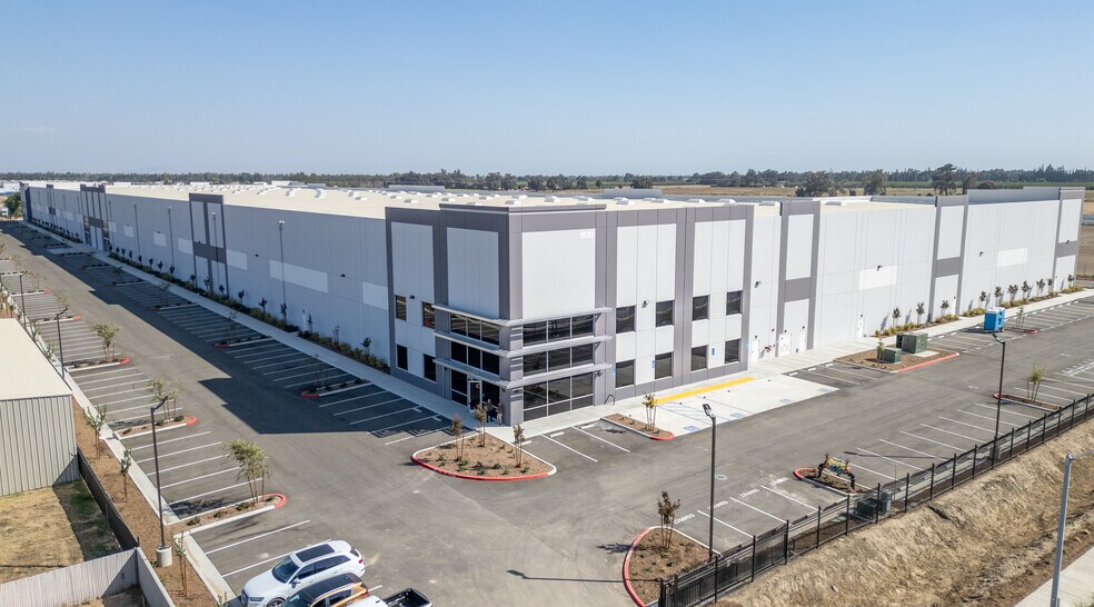 Primary Photo Of 30152 Road 84, Visalia Distribution For Lease