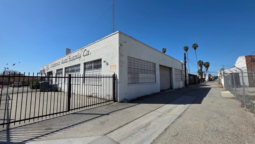 More Photos Of 155 W Commercial St, Pomona Unknown For Lease