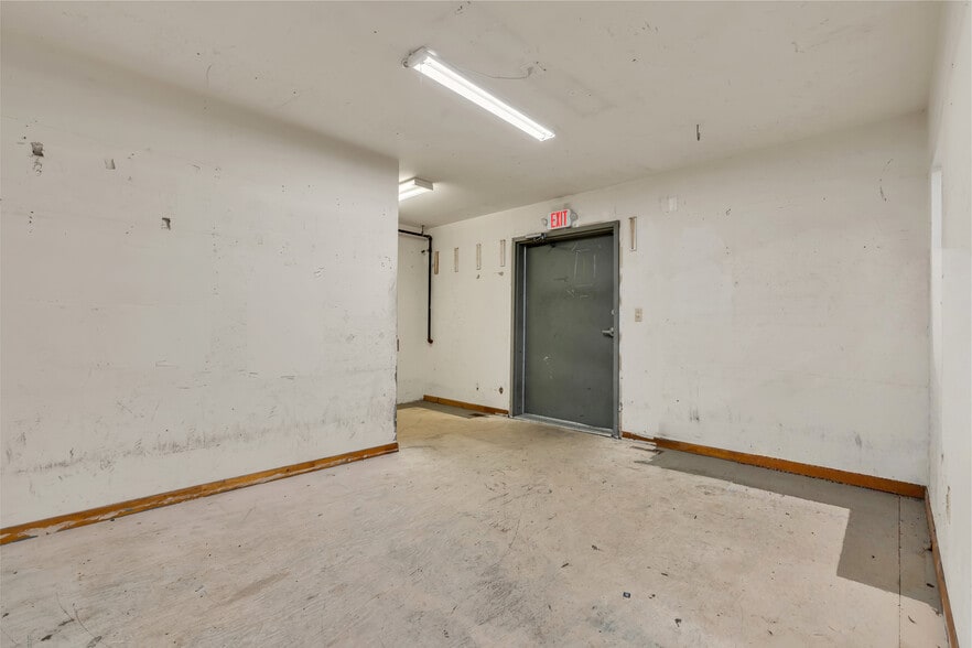 More Photos Of 150 Ocean Blvd N, Long Branch Flex For Lease