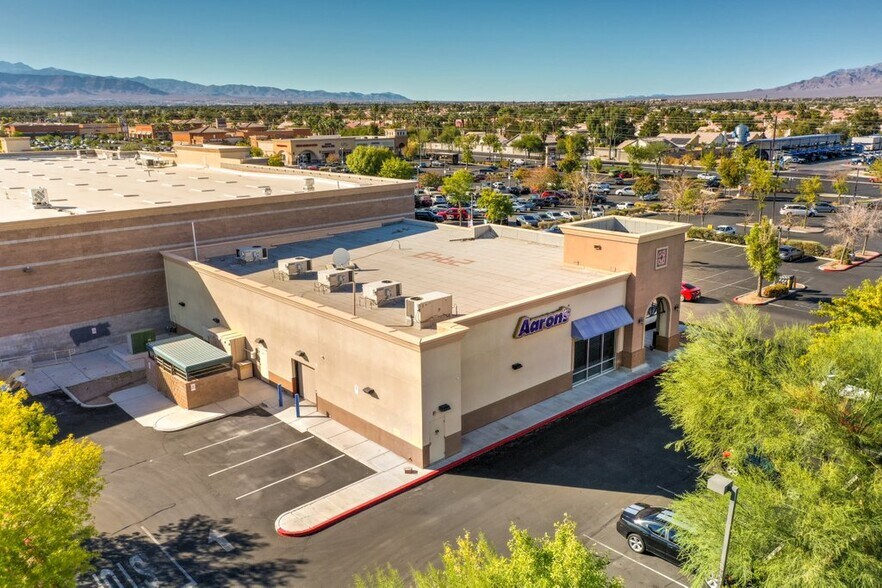 More Photos Of 2943 W Craig Rd, North Las Vegas Storefront For Lease