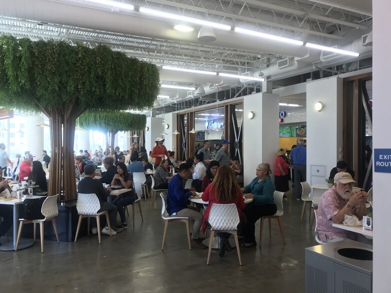 More Photos Of 3500 Wilshire Blvd, Los Angeles General Retail For Sale