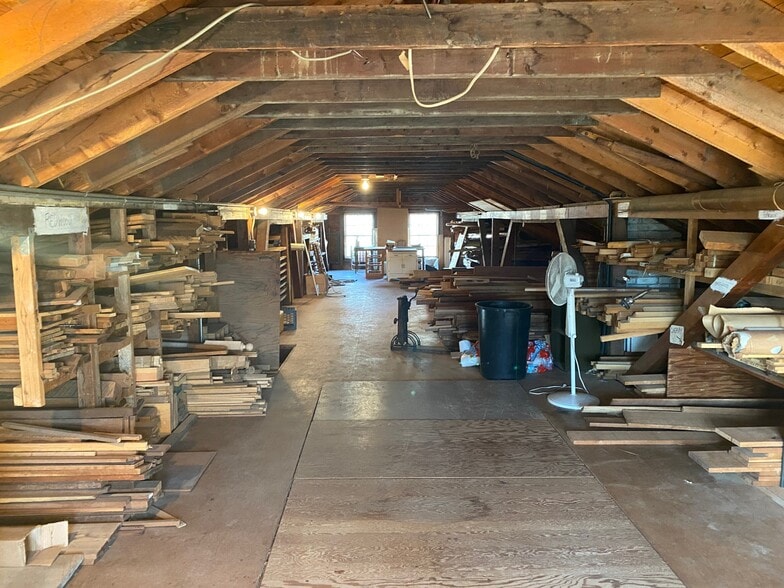 More Photos Of 81 Hawthorne St, East Weymouth Service For Sale