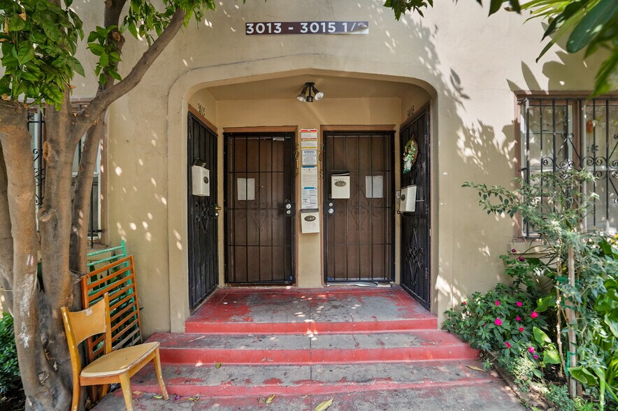 More Photos Of 3013 W 11th St, Los Angeles Apartments For Sale
