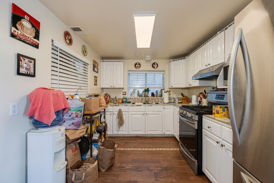 More Photos Of 3480 Petaluma Blvd N, Petaluma Self Storage For Sale