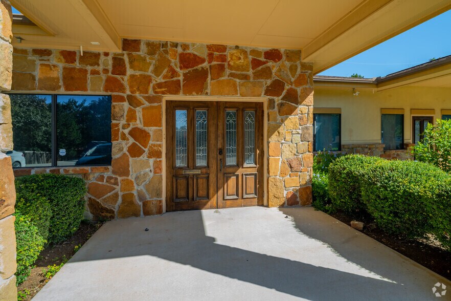 More Photos Of 19115 Fm-2252, San Antonio Office For Lease