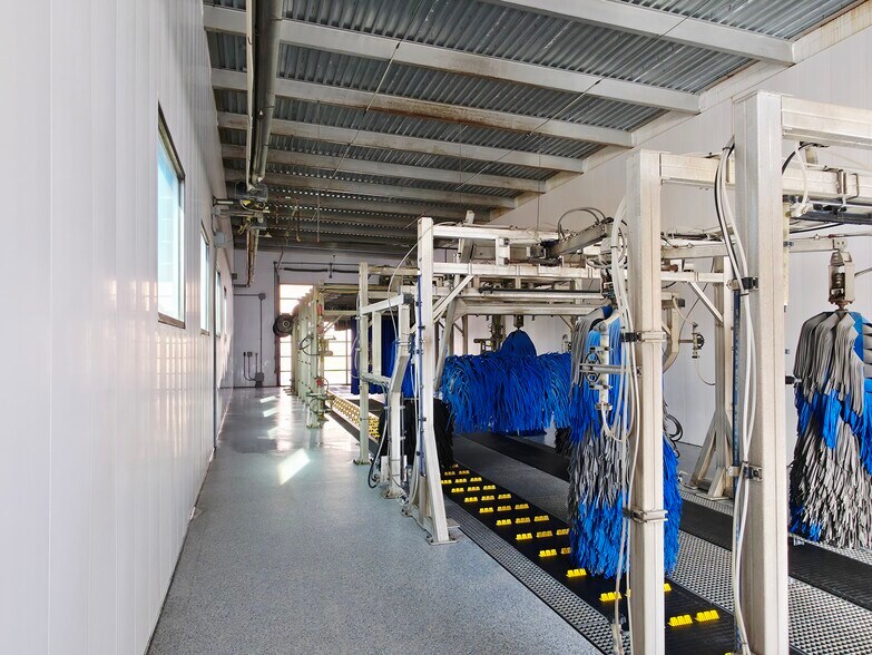 More Photos Of 2332 Legacy Cir, Elizabeth Carwash For Sale