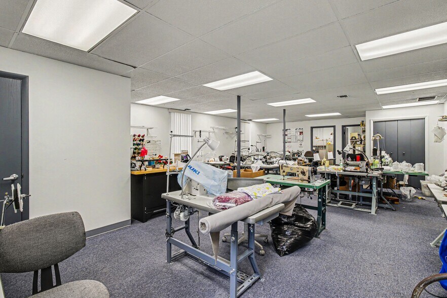 More Photos Of 600 Northland Blvd, Forest Park Warehouse For Sale