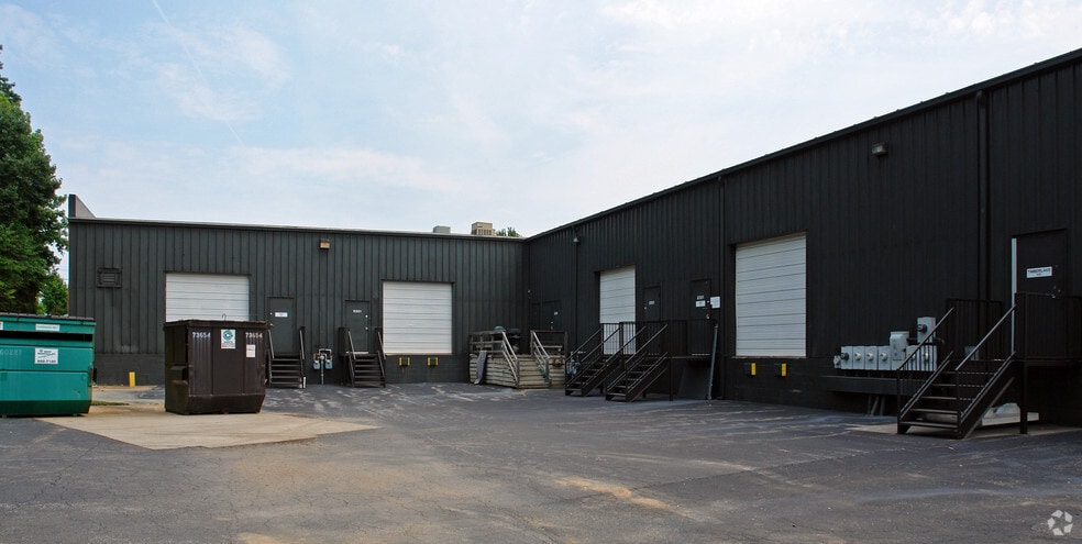 More Photos Of 6301-6307 Chapel Hill Rd, Raleigh Flex For Lease