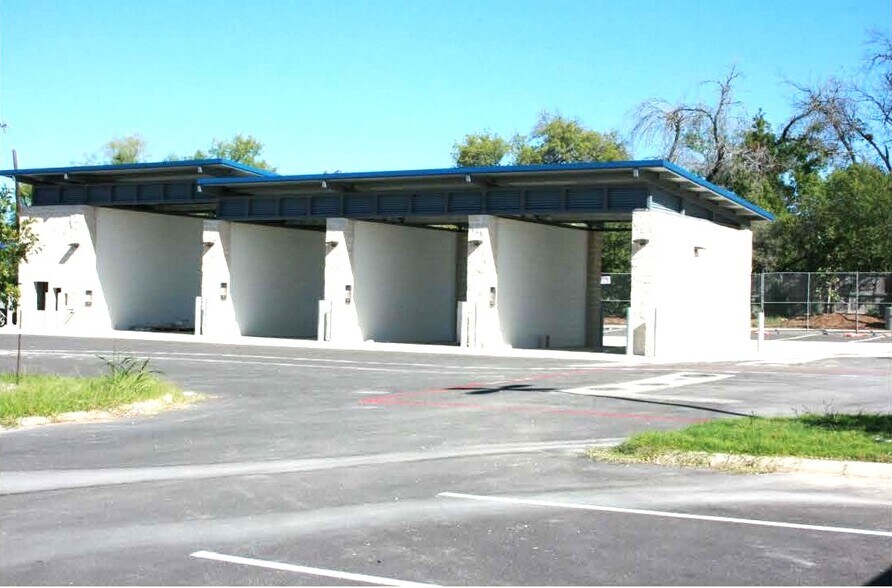 More Photos Of 1443 E Sunshine Dr, San Antonio Carwash For Sale