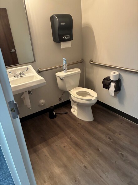 More Photos Of 5300-5350 W Hillsboro Blvd, Coconut Creek Medical For Sale