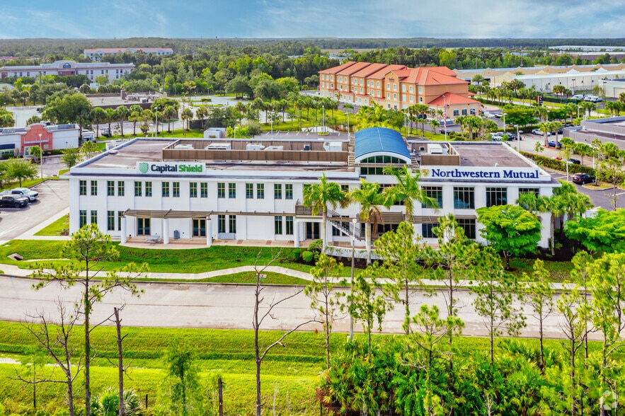 More Photos Of 10070 Daniels Interstate Ct, Fort Myers Office For Lease