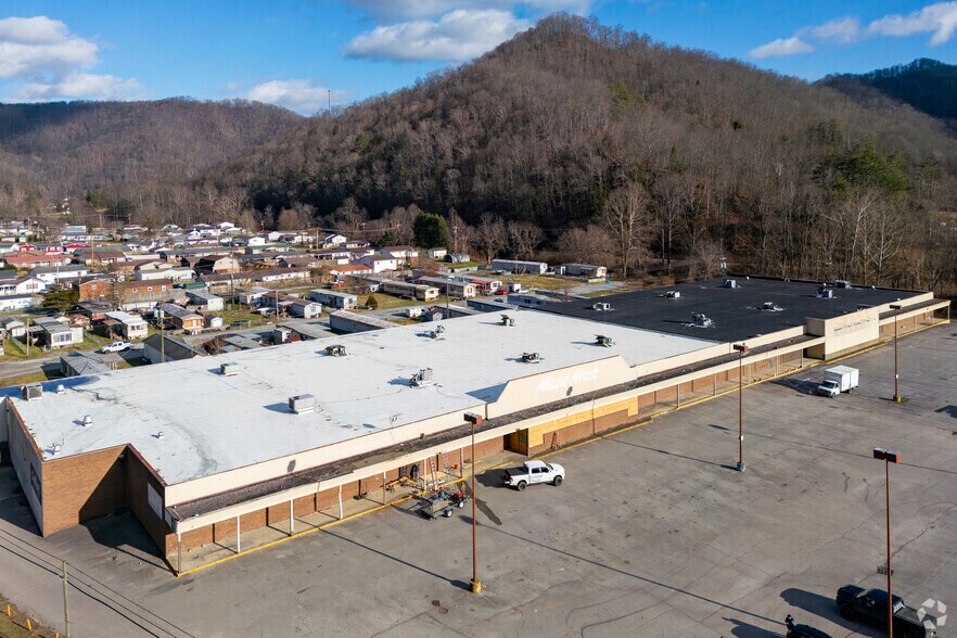 Primary Photo Of 539 Valley Dr, Oceana Storefront For Sale