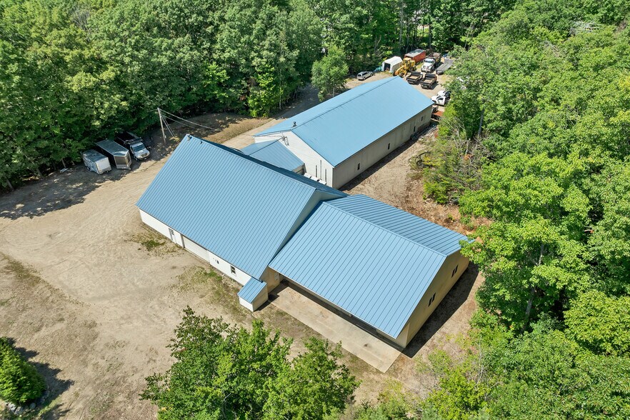 More Photos Of 147 Middle Rd, Center Tuftonboro Warehouse For Sale