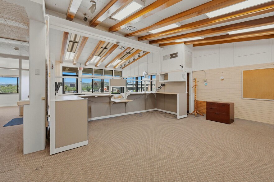 More Photos Of 1930 E Main St, Trinidad Office For Sale