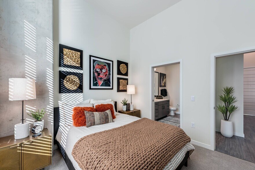 More Photos Of 2520 Wewatta Way, Denver Apartments For Lease