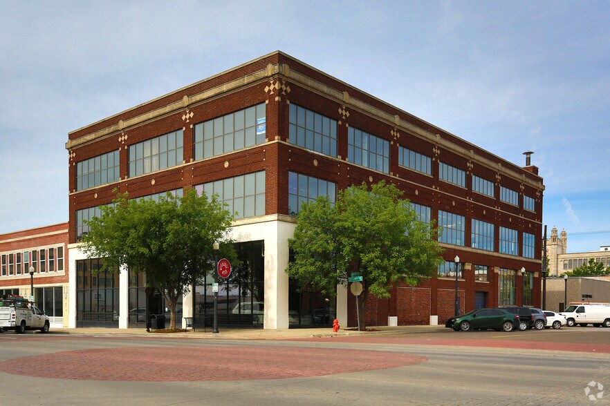 Primary Photo Of 825 N Broadway Ave, Oklahoma City Office For Lease