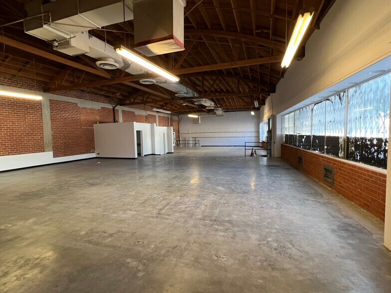 More Photos Of 1712 W Temple St, Los Angeles Restaurant For Lease