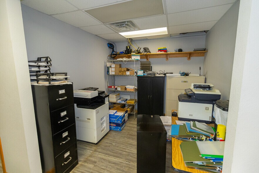 More Photos Of 1919 W Central Ave, El Dorado Warehouse For Lease