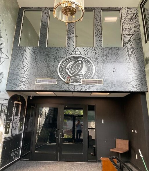 More Photos Of 30-75 Steinway St, Astoria Bank For Sale