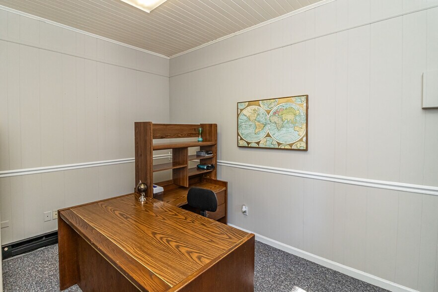 More Photos Of 1505 E Ash St, Goldsboro Office For Sale