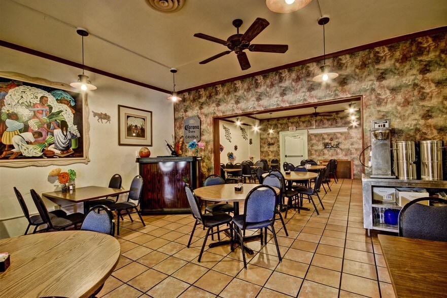 More Photos Of 505 S Main St, Florence Restaurant For Sale
