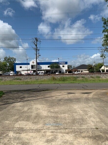 More Photos Of 5702 Mancuso Ln, Baton Rouge Medical For Lease