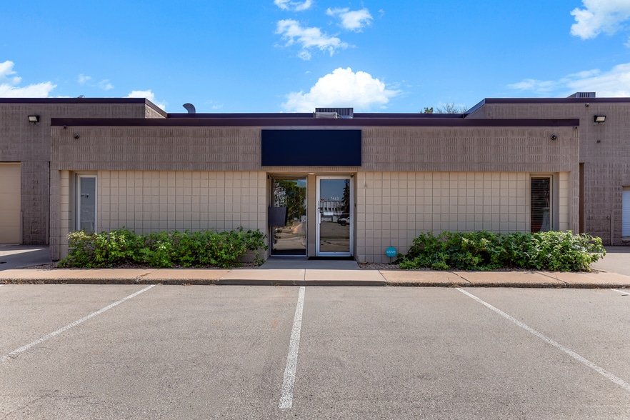More Photos Of 7479-7491 Cahill Rd, Edina Showroom For Sale