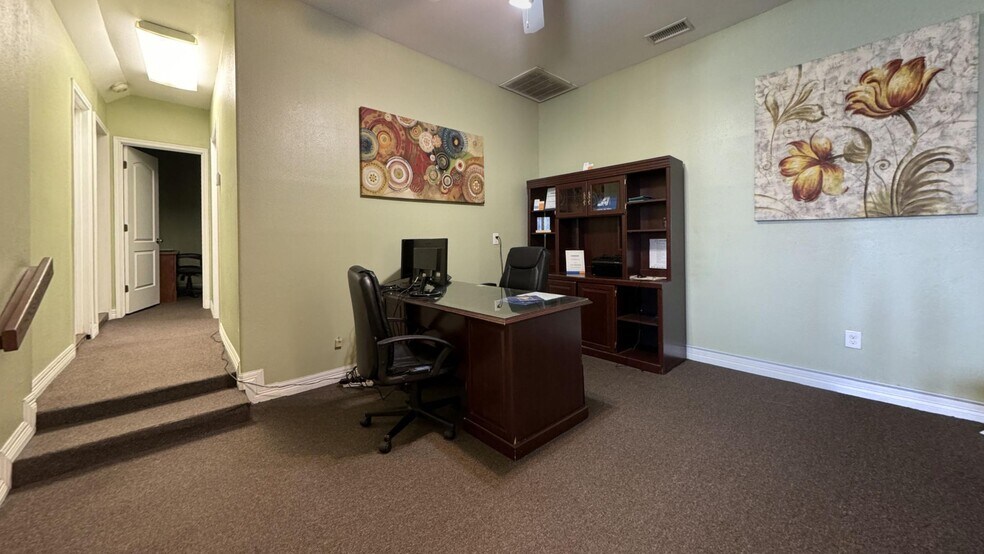 More Photos Of 5625 Betty Jean Dr, Corpus Christi Office For Lease