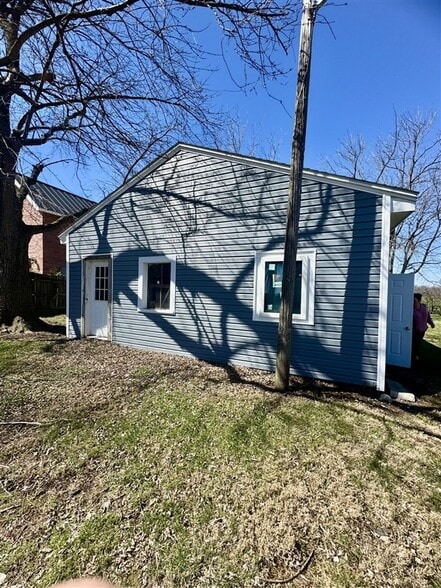 More Photos Of 8062 US Route 127, Greenville Flex For Sale