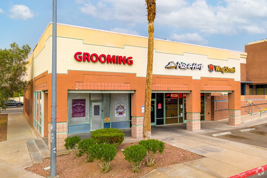 More Photos Of 724 S Boulder Hwy, Henderson Unknown For Lease