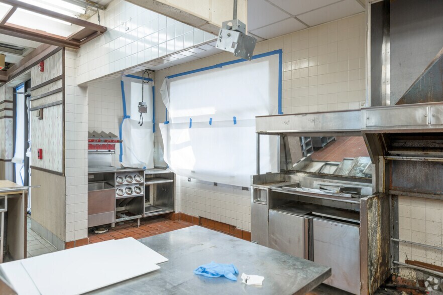 1350 Hartford Ave, Johnston, RI 02919 Retail For Lease