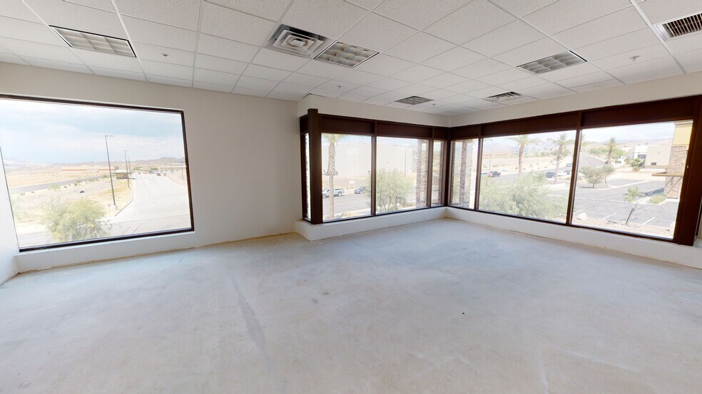More Photos Of 2540 Landon Dr, Bullhead City Industrial For Sale