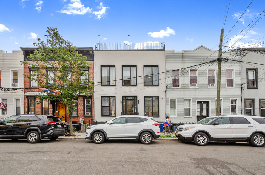 Primary Photo Of 1676 Jefferson Ave, Ridgewood Apartments For Sale