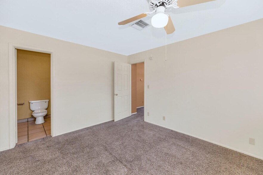 More Photos Of 8916 N 11th St, Phoenix Apartments For Sale