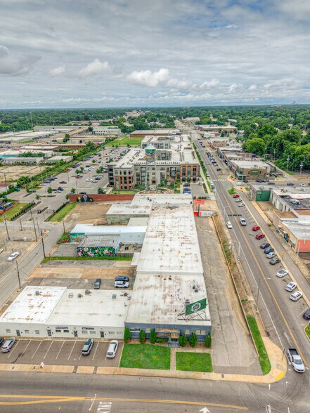 More Photos Of 478 N Hollywood St, Memphis Flex For Sale