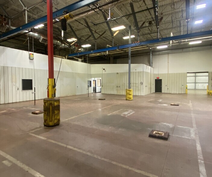 More Photos Of 2148 Depot St, Holt Manufacturing For Lease