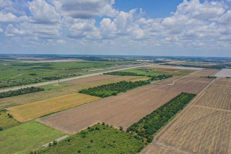 More Photos Of 1210 Darst Road, Beasley Land For Sale