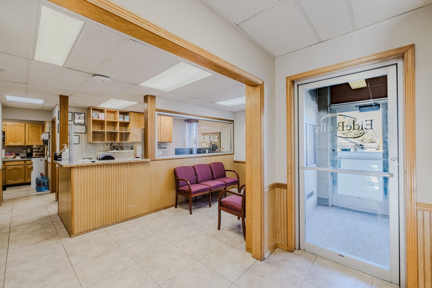 More Photos Of 975 5th St, Elko Office For Lease