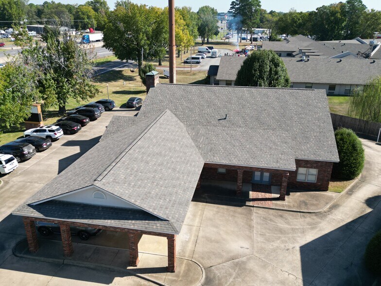 More Photos Of 22461 I-30, Bryant Office For Sale