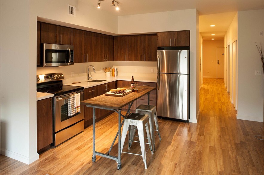 More Photos Of 2240-2250 NW Lovejoy St, Portland Apartments For Lease