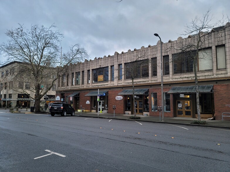 Primary Photo Of 1307 Cornwall Ave, Bellingham Office Residential For Lease